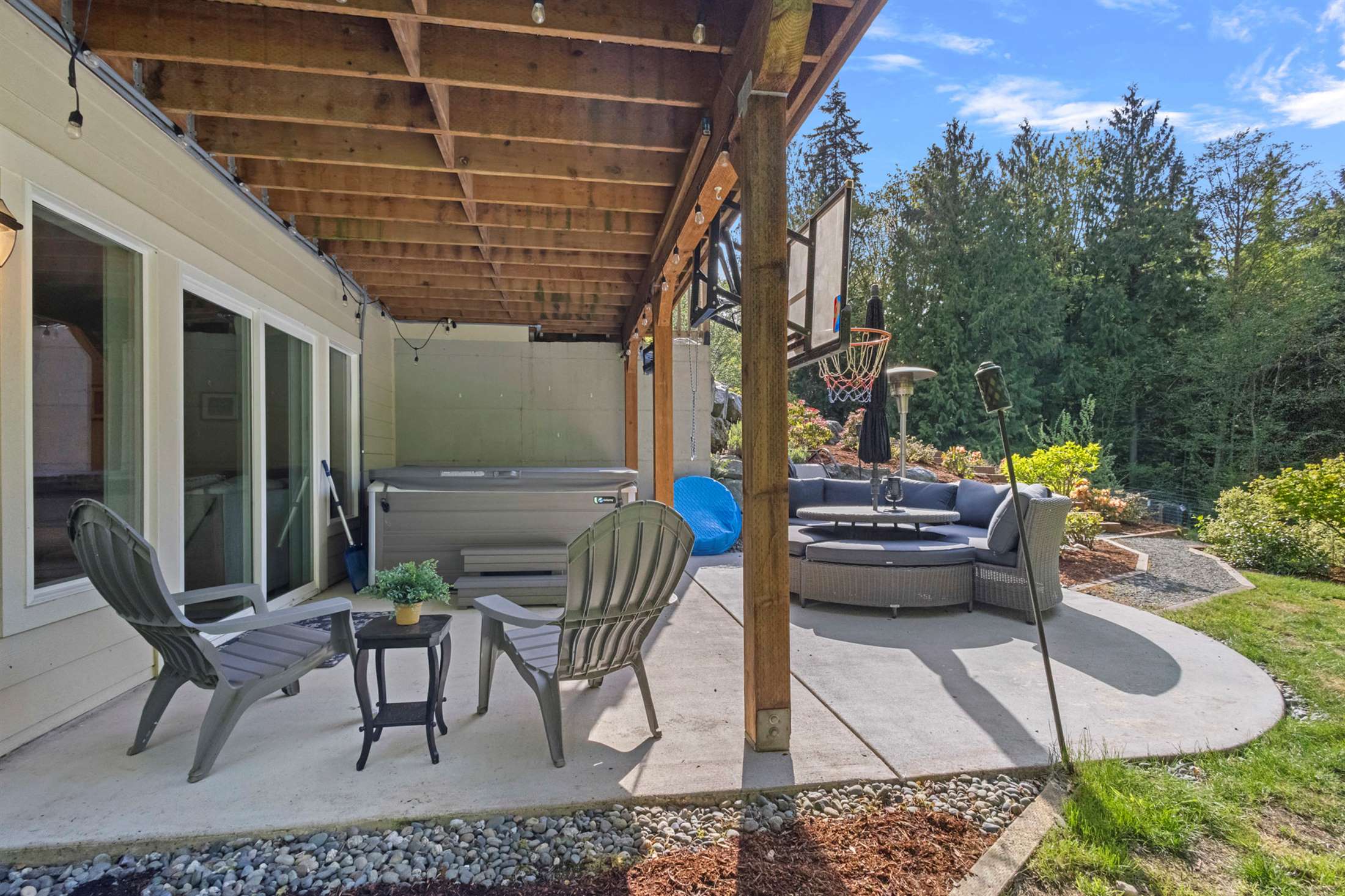4703 Beaver Pond Drive South, Mount Vernon, WA 98274