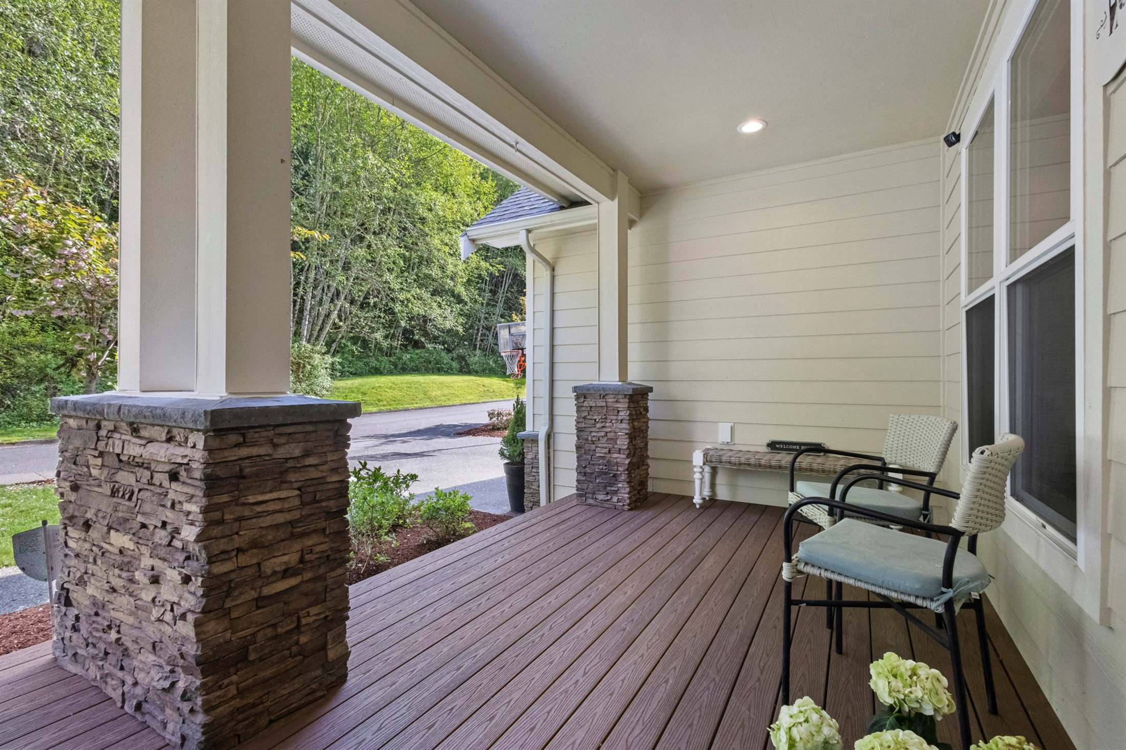 4703 Beaver Pond Drive South, Mount Vernon, WA 98274