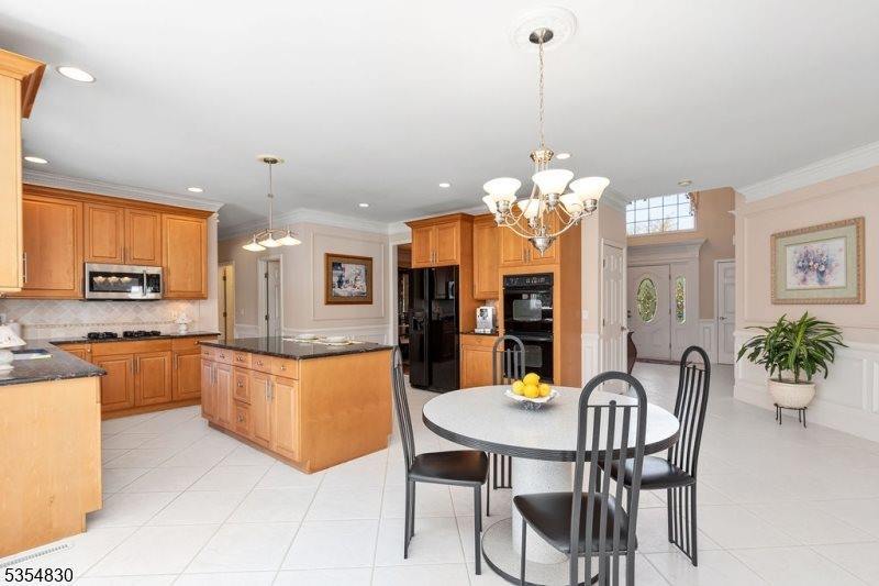 8 Softwood Way, Warren Township, NJ 07059