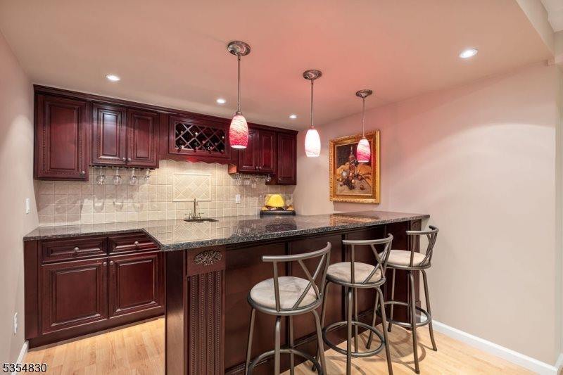 8 Softwood Way, Warren Township, NJ 07059