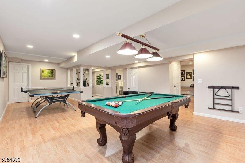 8 Softwood Way, Warren Township, NJ 07059