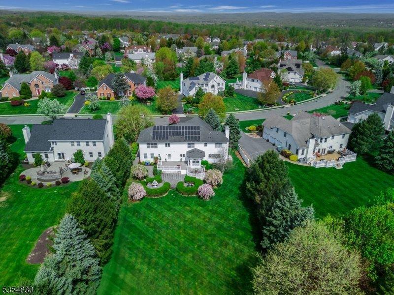 8 Softwood Way, Warren Township, NJ 07059