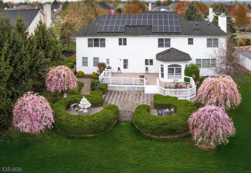 8 Softwood Way, Warren Township, NJ 07059