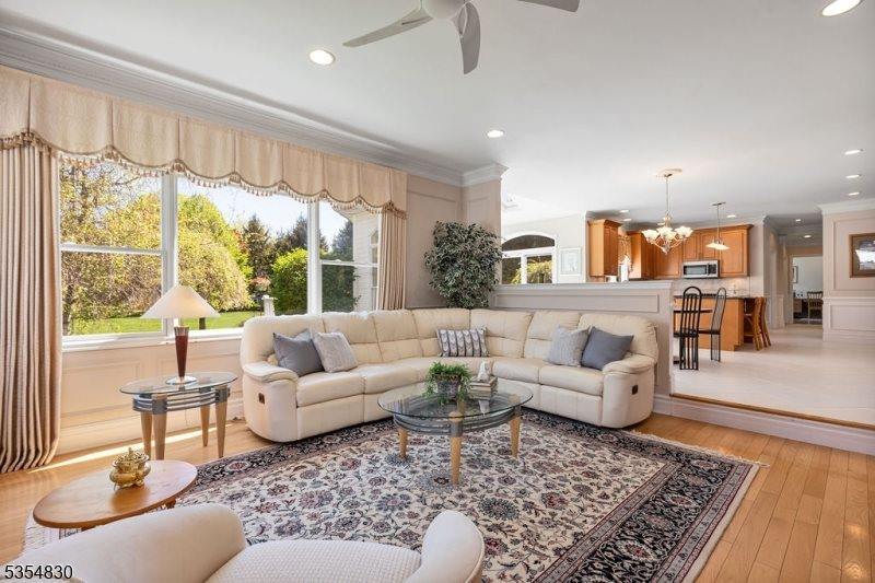 8 Softwood Way, Warren Township, NJ 07059