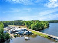 154 Herman Road, Bracey, VA 23919