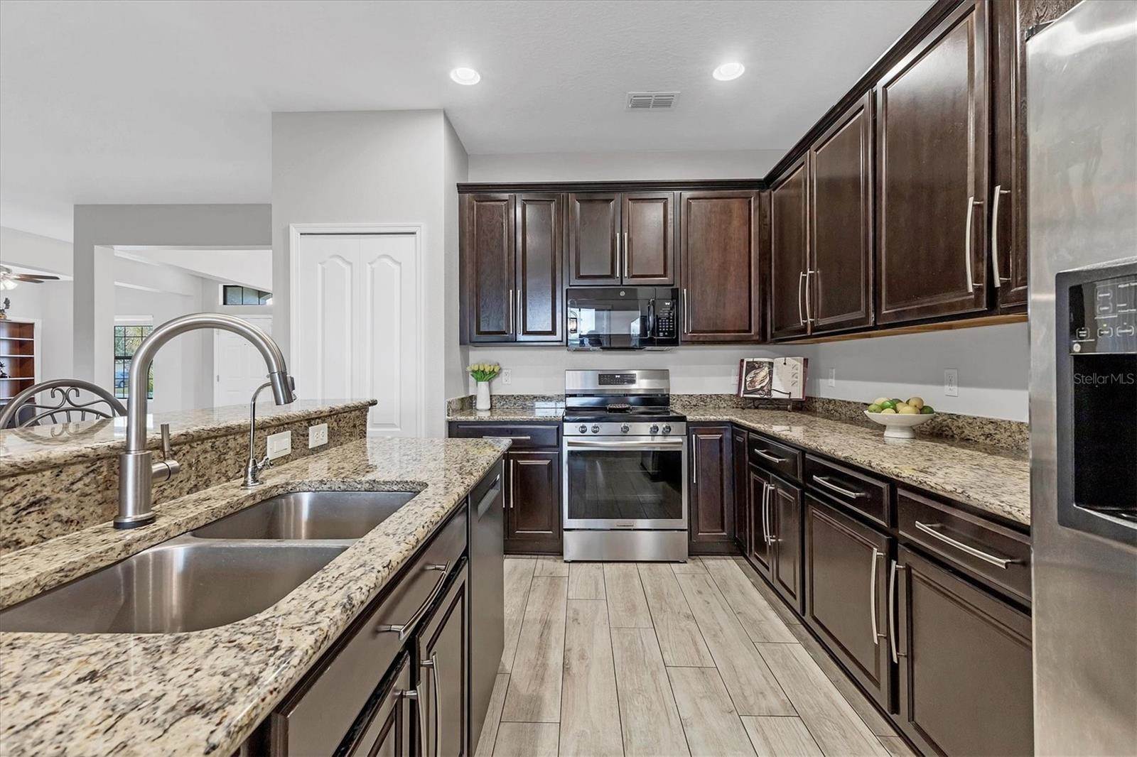 7418 61ST Street East, Palmetto, FL 34221