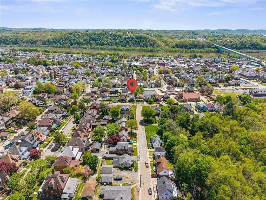 500 East 11th Avenue, Tarentum, PA 15084