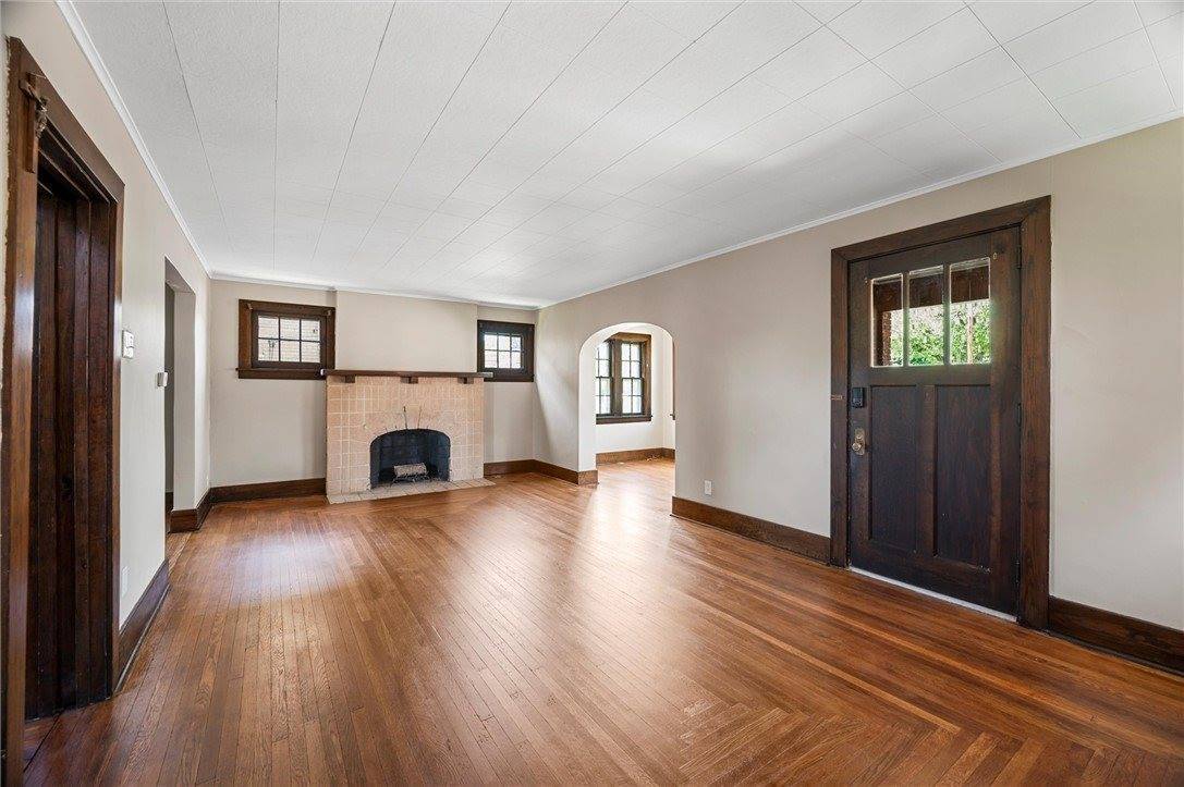 500 East 11th Avenue, Tarentum, PA 15084