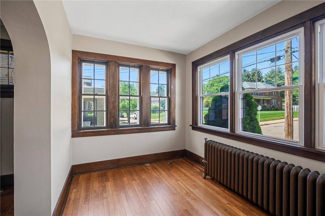 500 East 11th Avenue, Tarentum, PA 15084