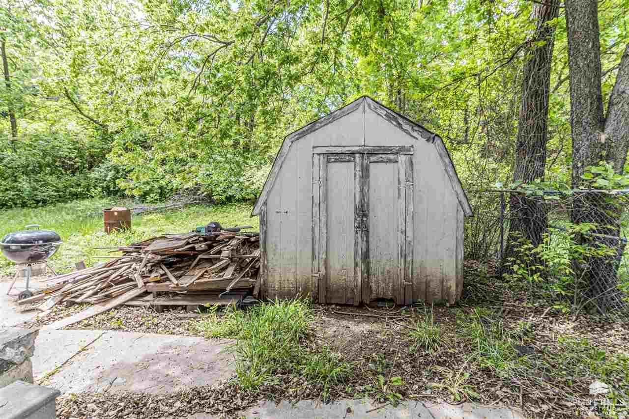 1406 Bel Air Drive, Junction City, KS 66441