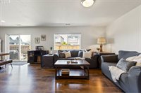 11600 NE 128TH Pl, Vancouver, WA 98682