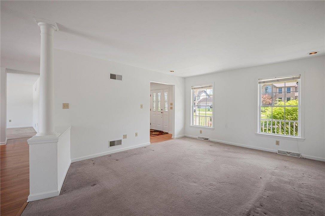 129 Stratford Drive, Buffalo Township - BUT, PA 16055