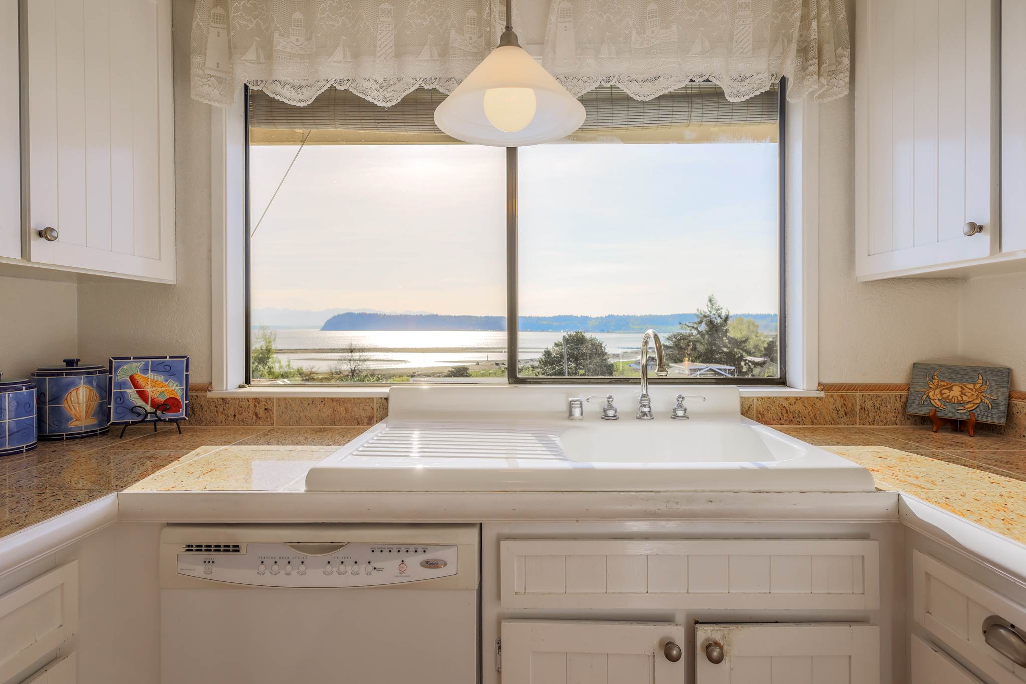 6158 Dassel Street, Clinton, WA 98236