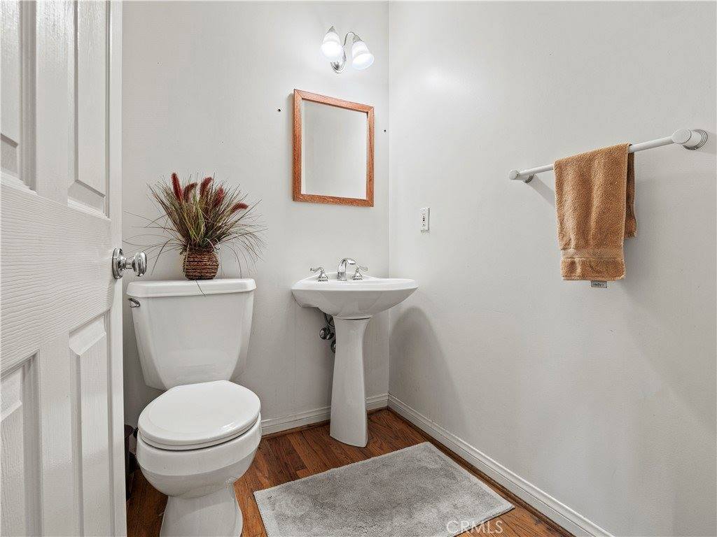 17103 Kingsbury Street, Granada Hills, CA 91344