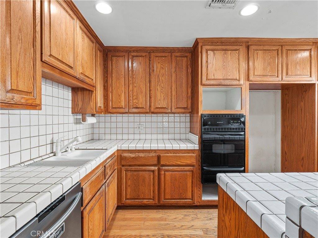 17103 Kingsbury Street, Granada Hills, CA 91344