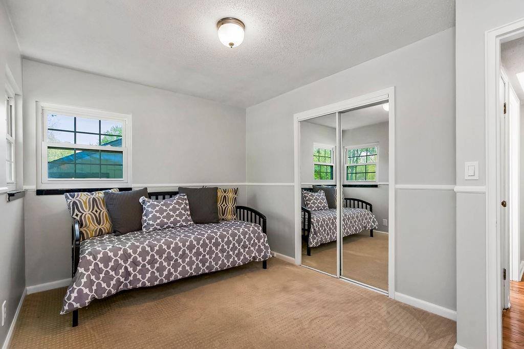 6407 West 82nd Street, Overland Park, KS 66204