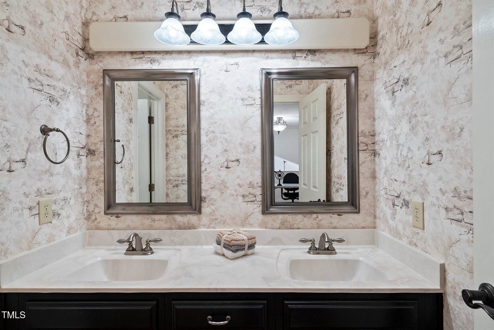 105 Sundew Lane, Cary, NC 27518