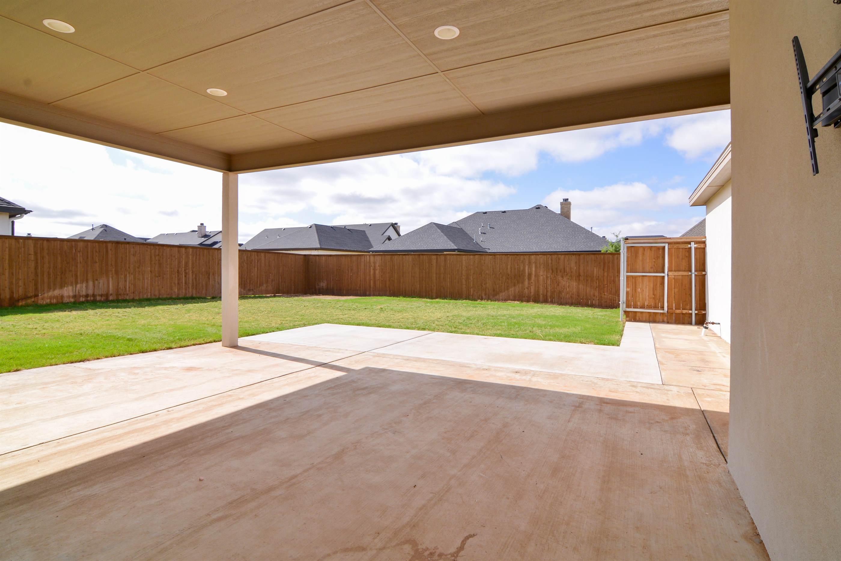 5857 111th St, Lubbock, TX 79424