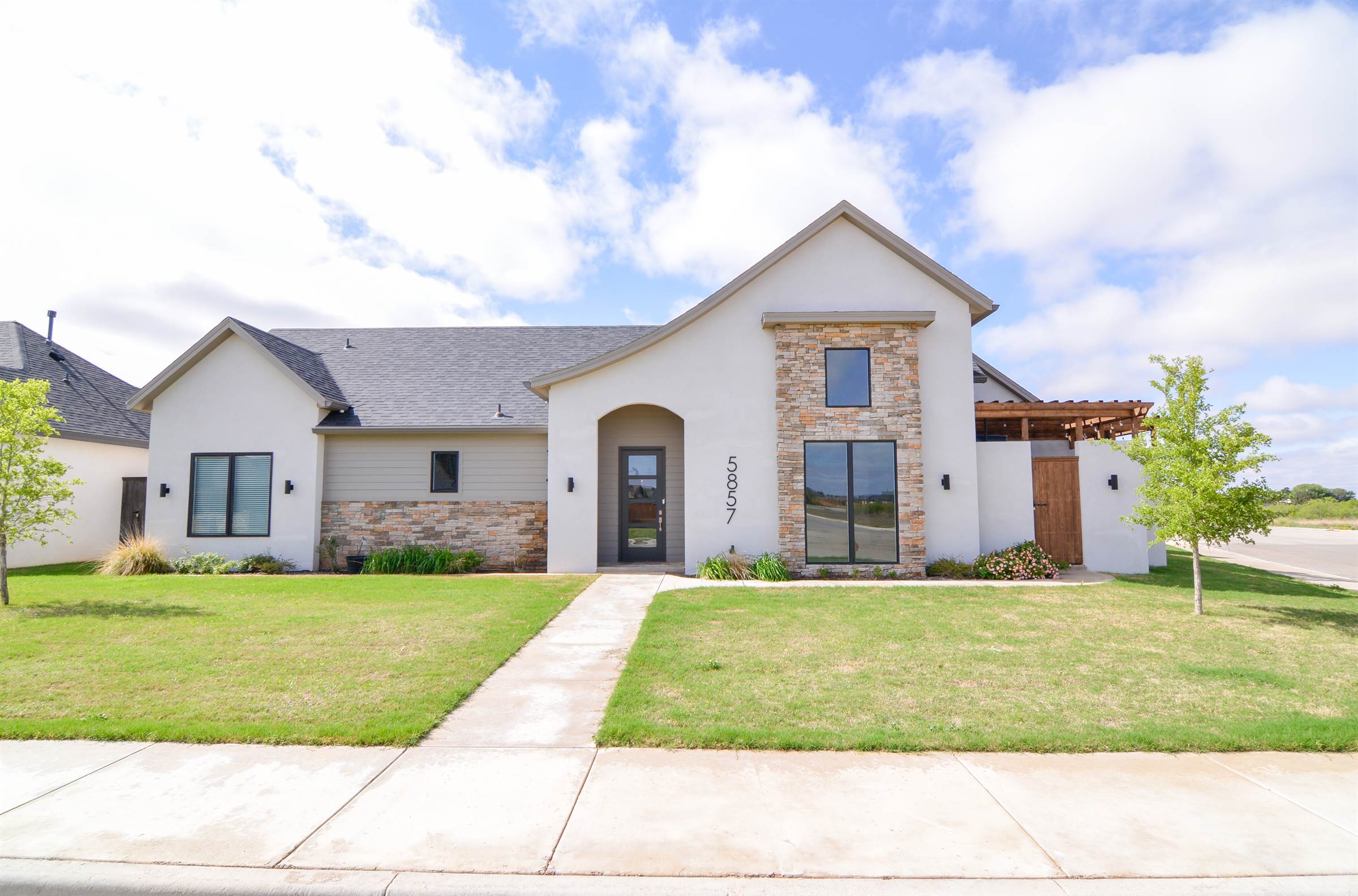 5857 111th St, Lubbock, TX 79424