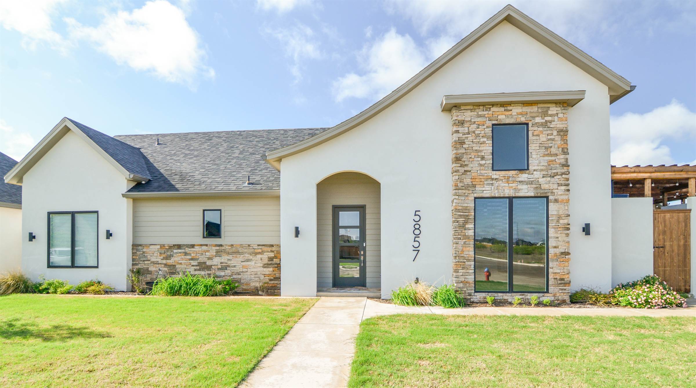 5857 111th St, Lubbock, TX 79424