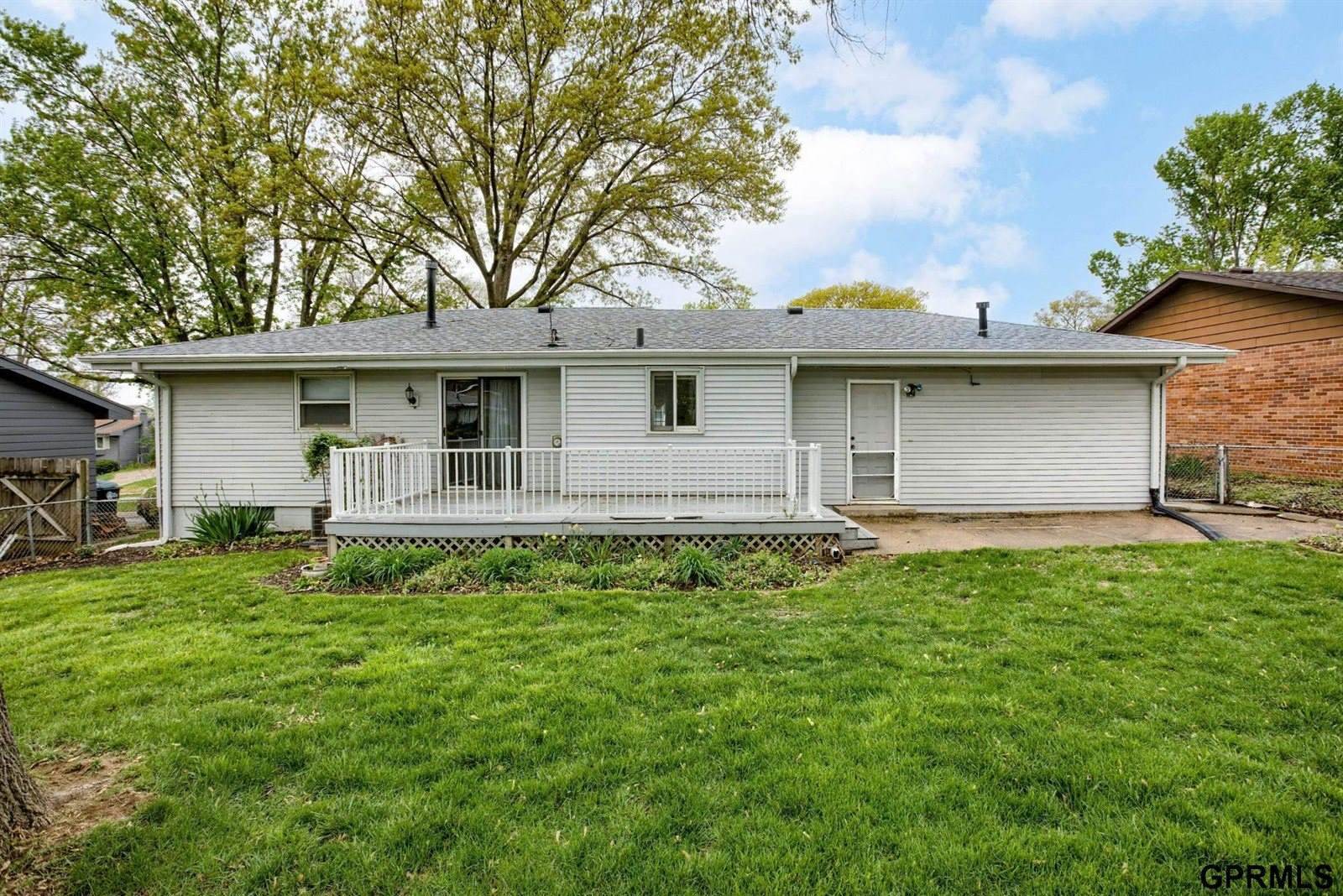 3113 South 137th Street, Omaha, NE 68144