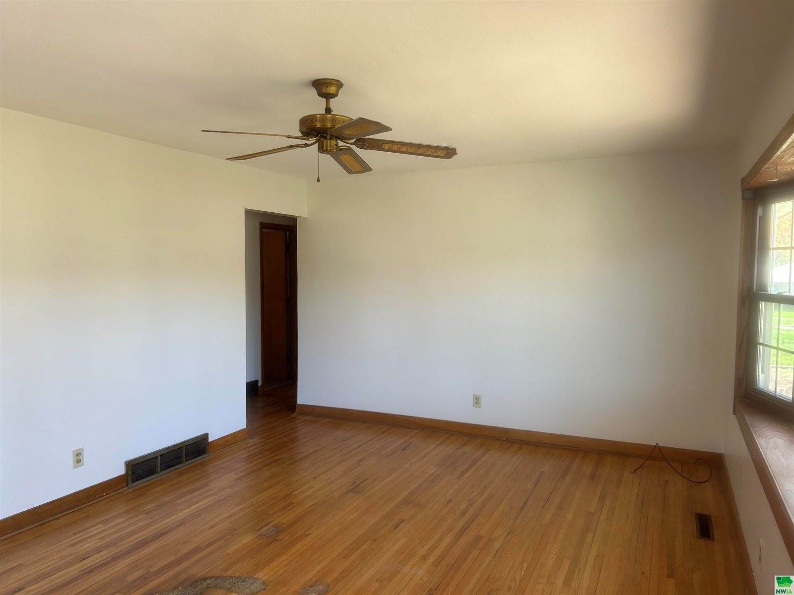 3606 Hamilton Blvd., Sioux City, IA 51104