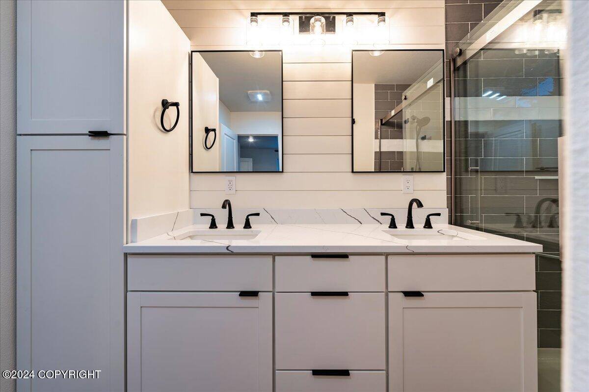 980 Refinery Loop, North Pole, AK 99705