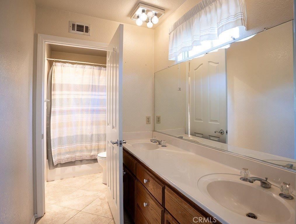 41501 Yancey Lane, Lancaster, CA 93536