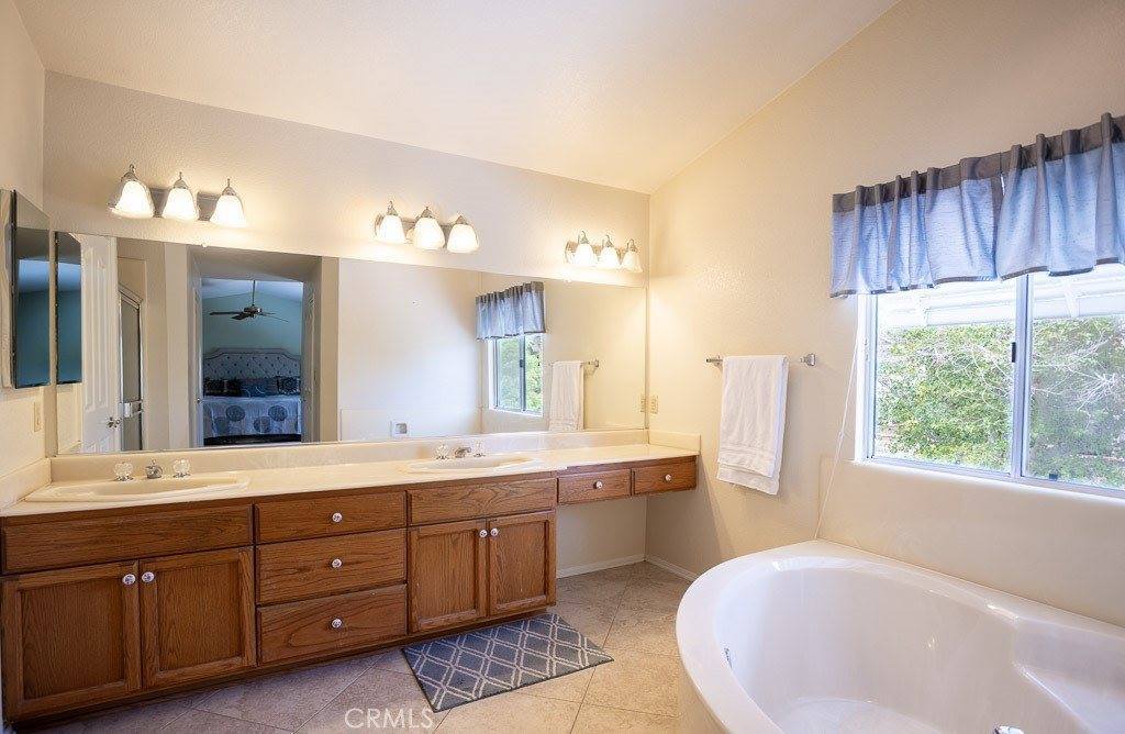 41501 Yancey Lane, Lancaster, CA 93536