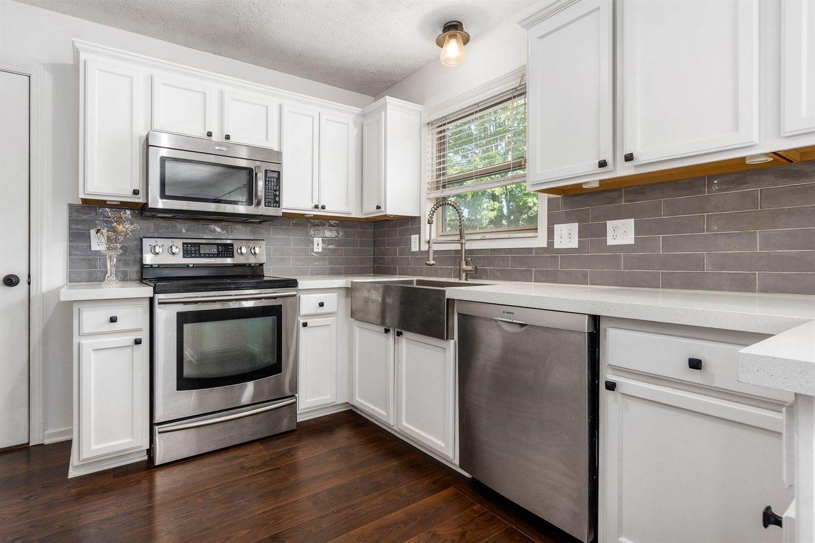 5017 Crestbury Court, Hilliard, OH 43026