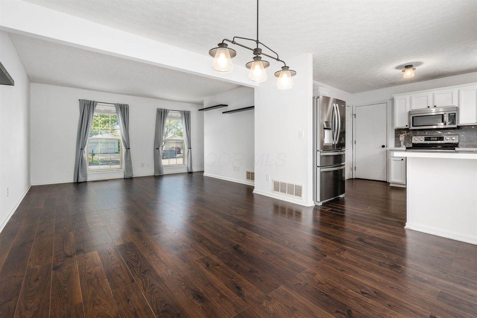 5017 Crestbury Court, Hilliard, OH 43026