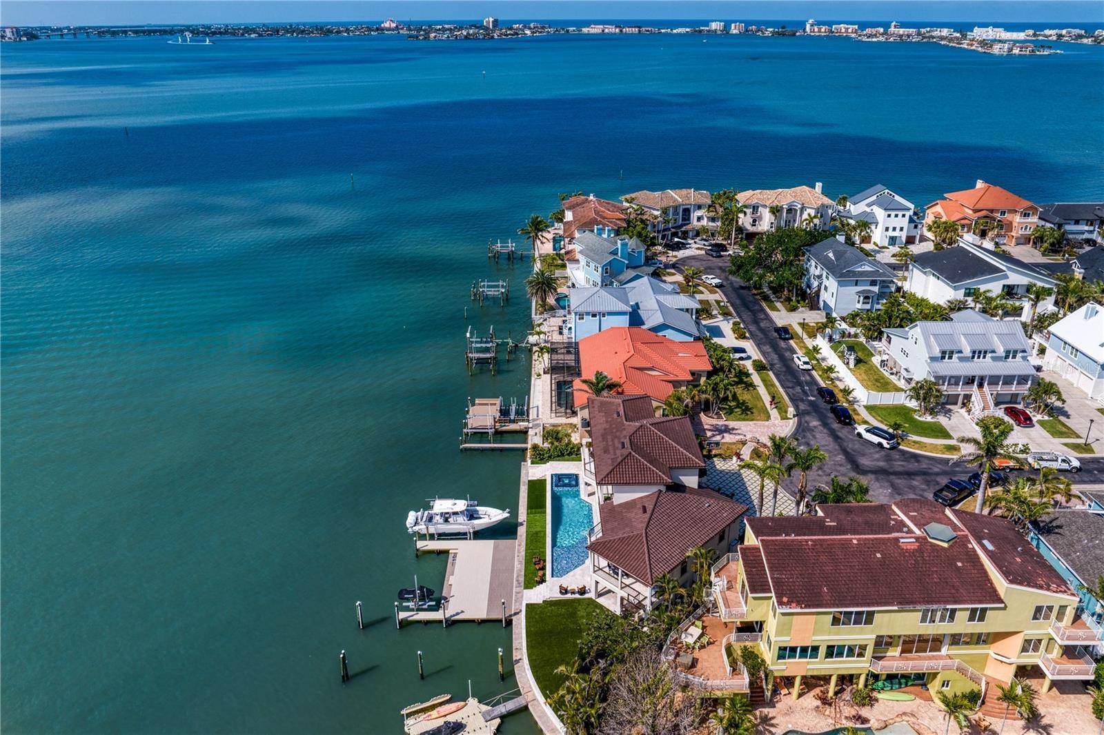 5939 Bayview Circle South, Gulfport, FL 33707