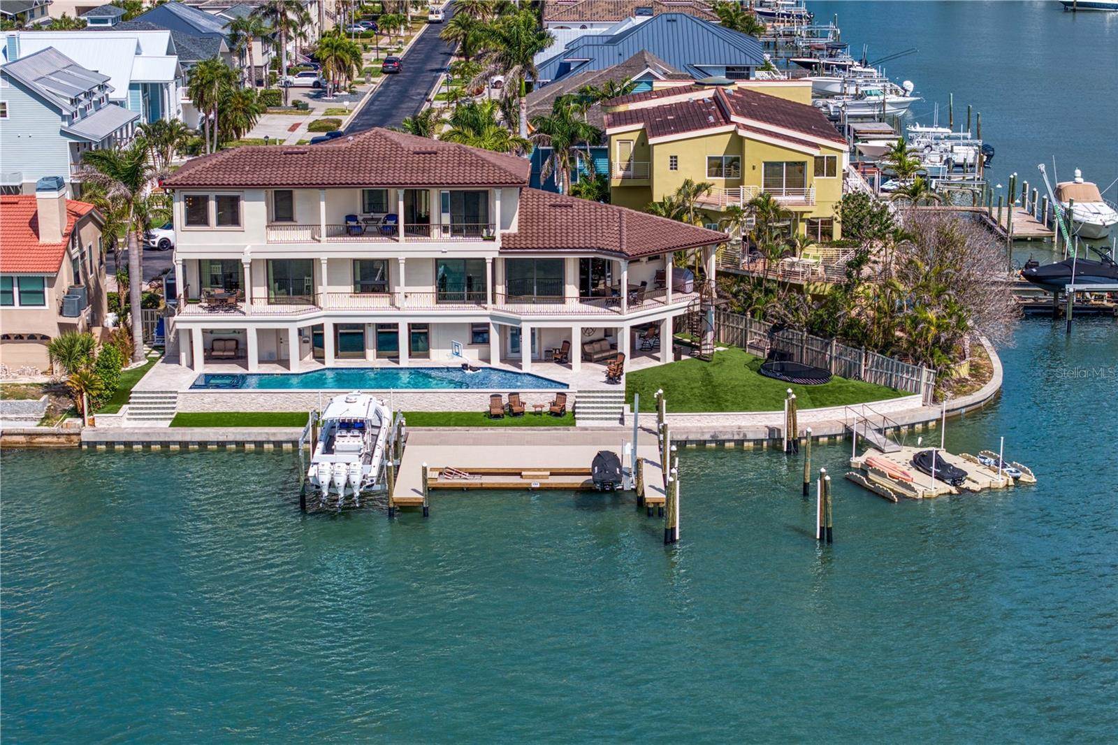 5939 Bayview Circle South, Gulfport, FL 33707