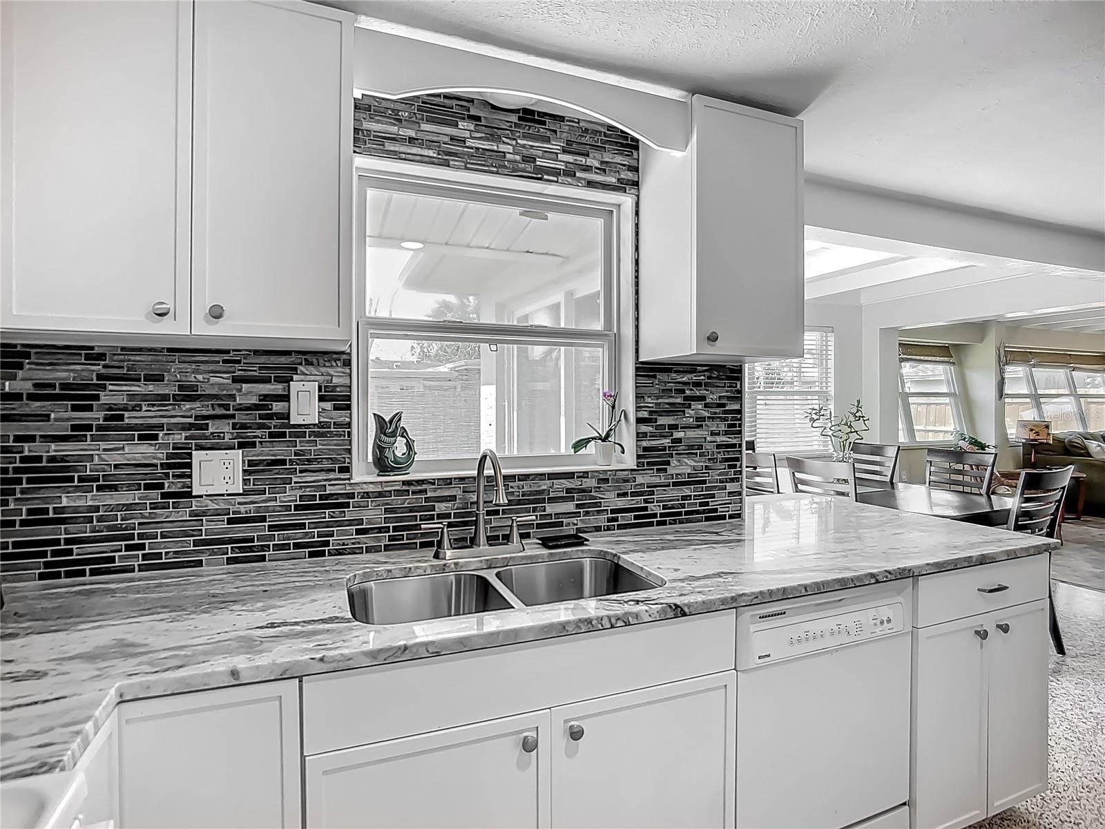 2108 Lee Lane, Sarasota, FL 34231