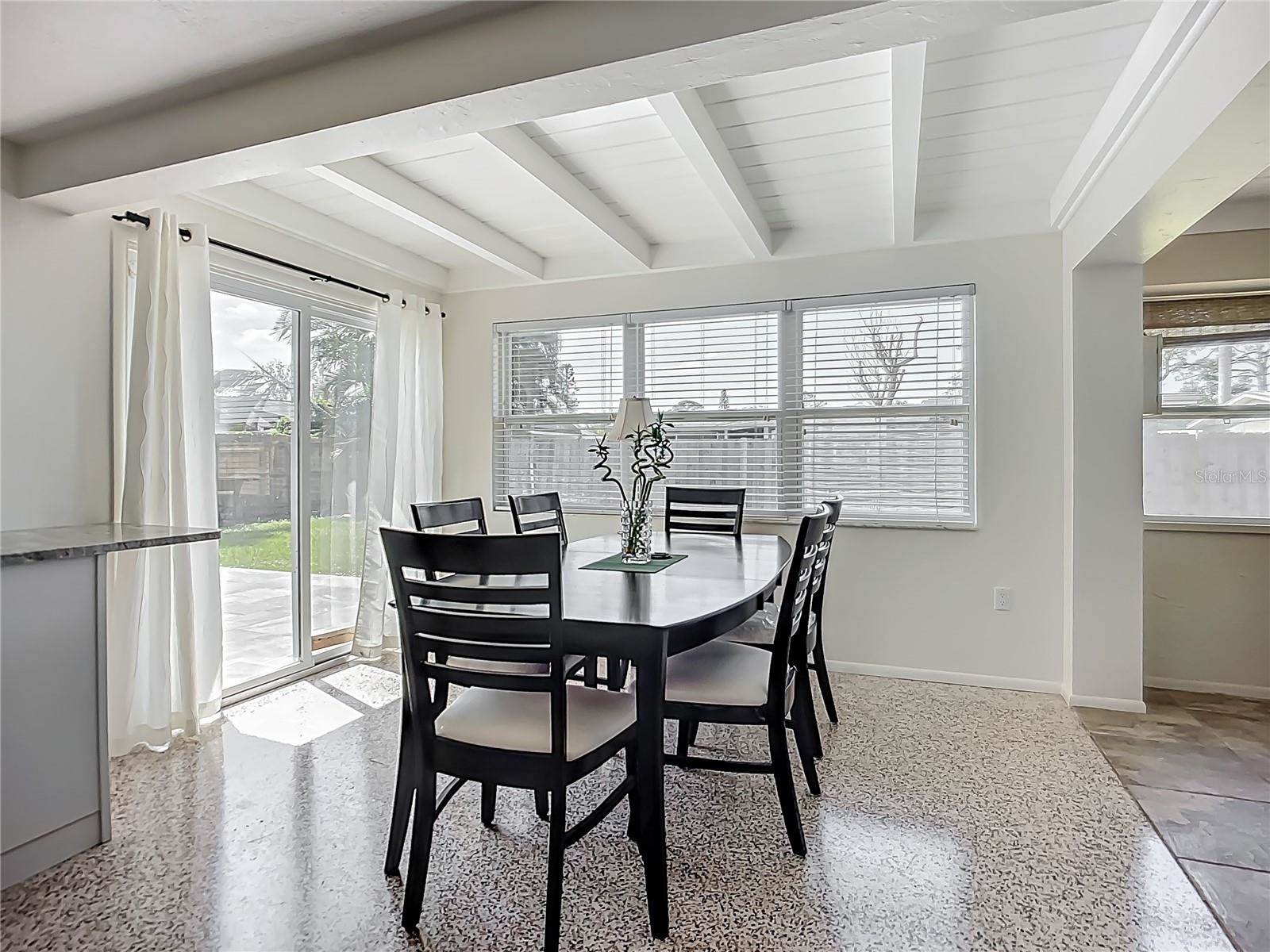 2108 Lee Lane, Sarasota, FL 34231