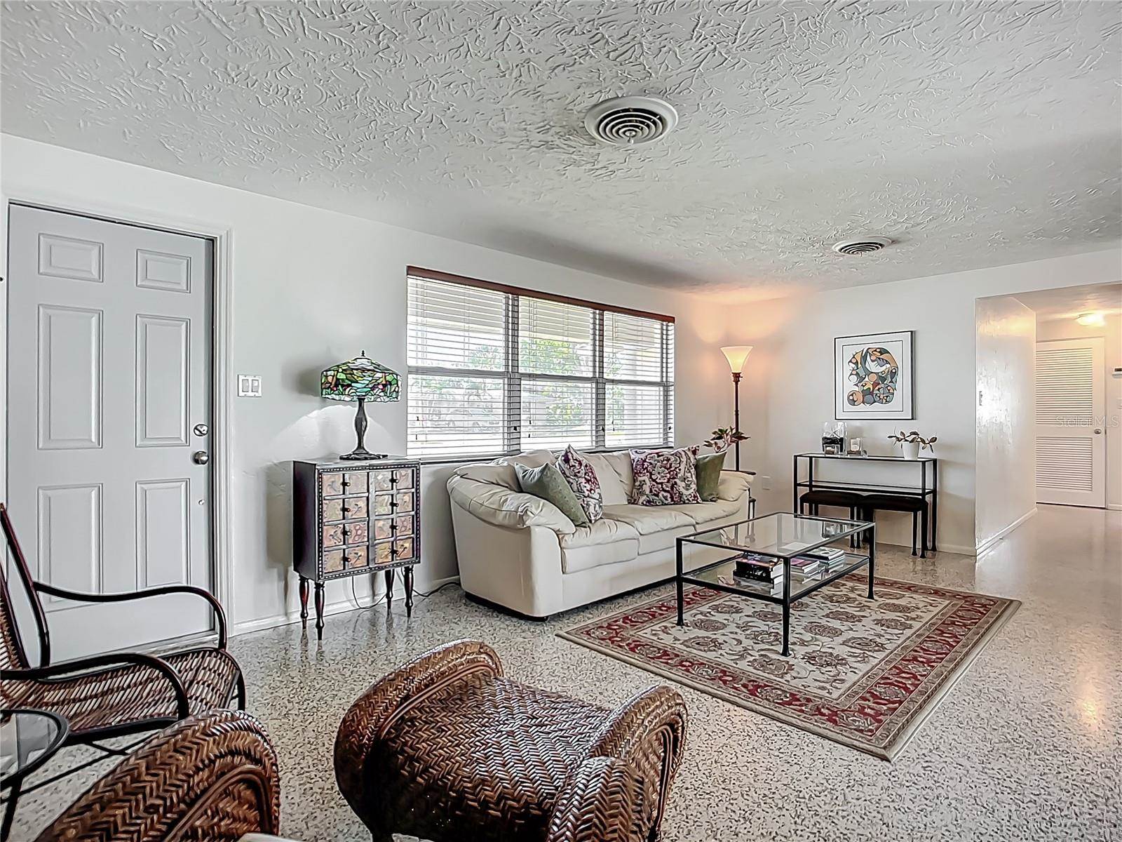 2108 Lee Lane, Sarasota, FL 34231