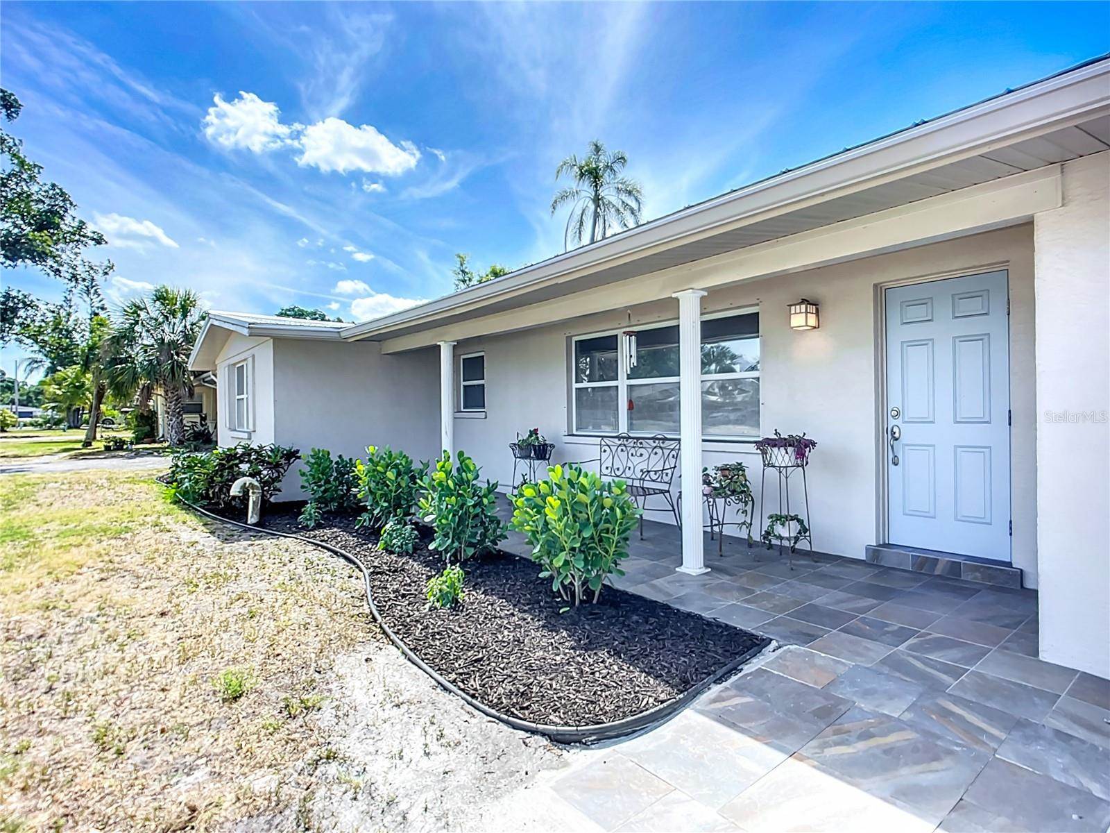 2108 Lee Lane, Sarasota, FL 34231