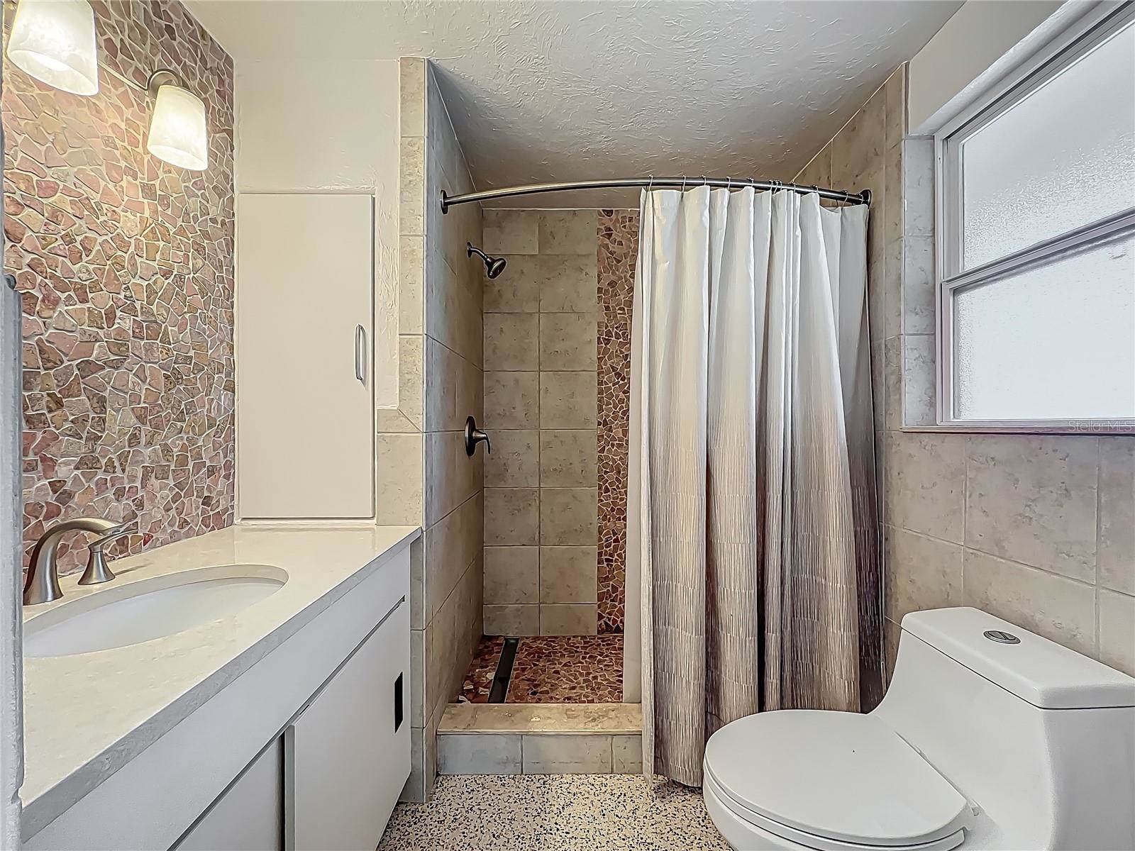 2108 Lee Lane, Sarasota, FL 34231