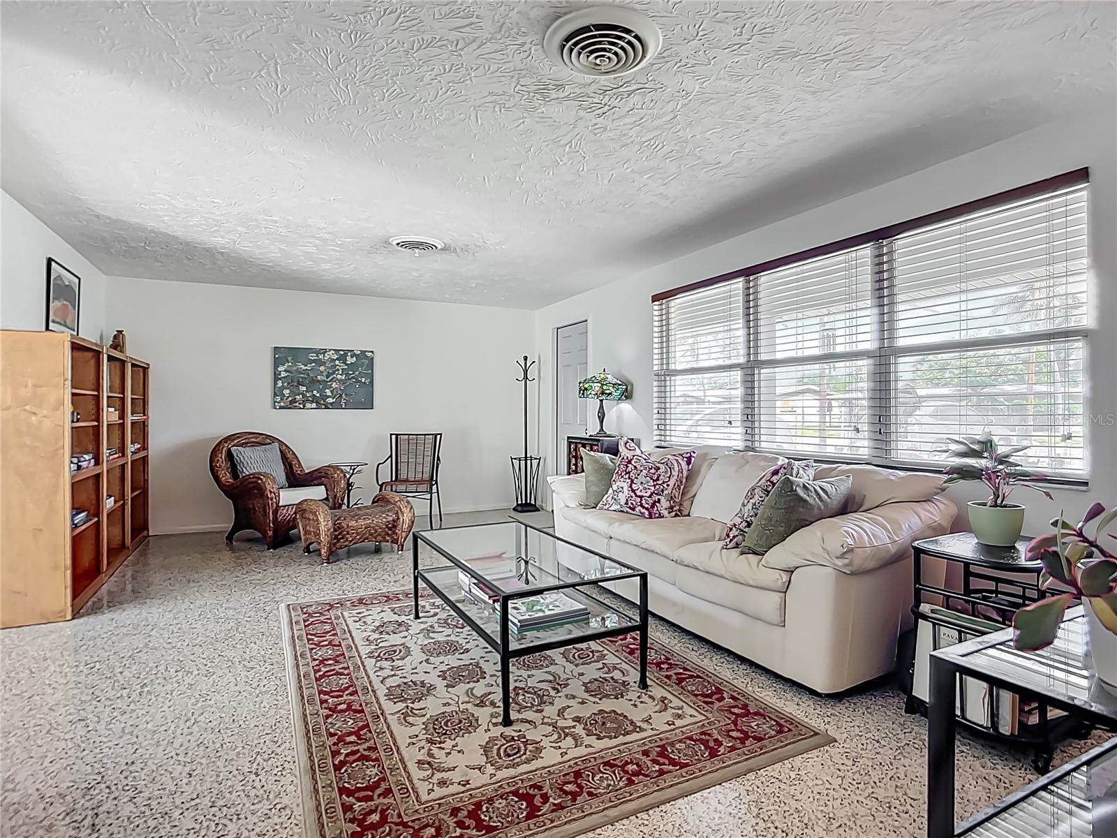 2108 Lee Lane, Sarasota, FL 34231