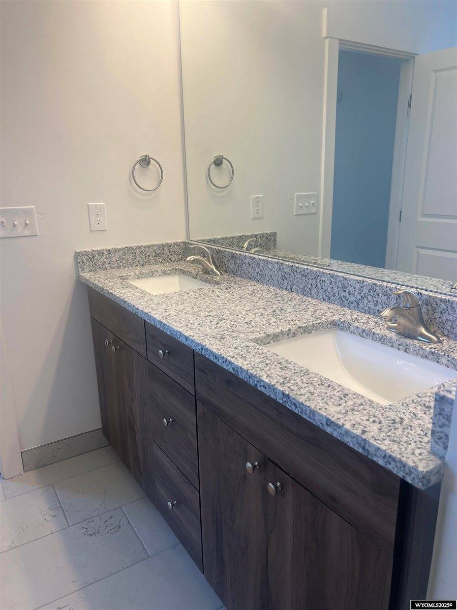 816 Sundance Avenue, Evanston, WY 82930