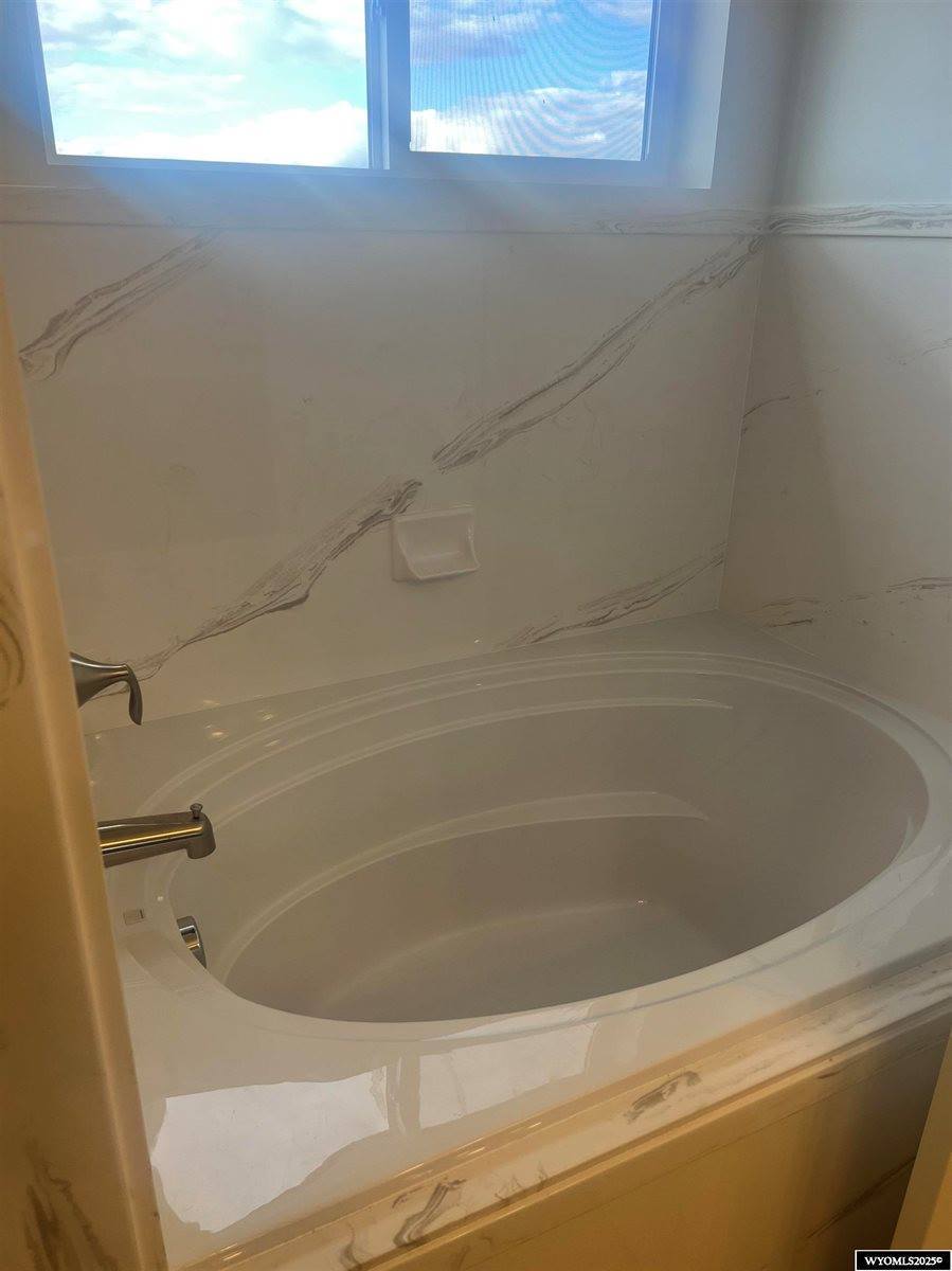 816 Sundance Avenue, Evanston, WY 82930