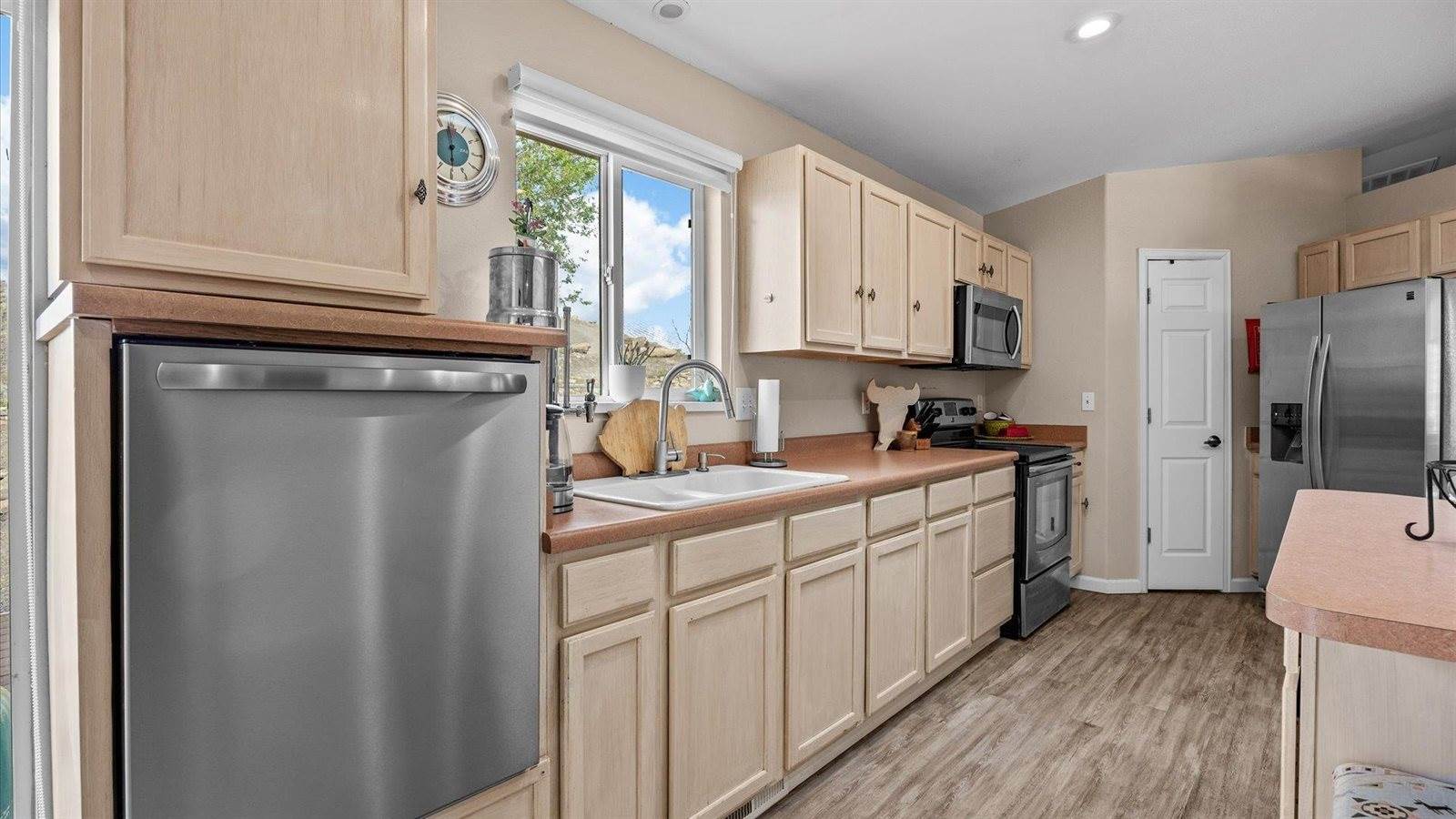 508 22 1/4 Road, Grand Junction, CO 81507