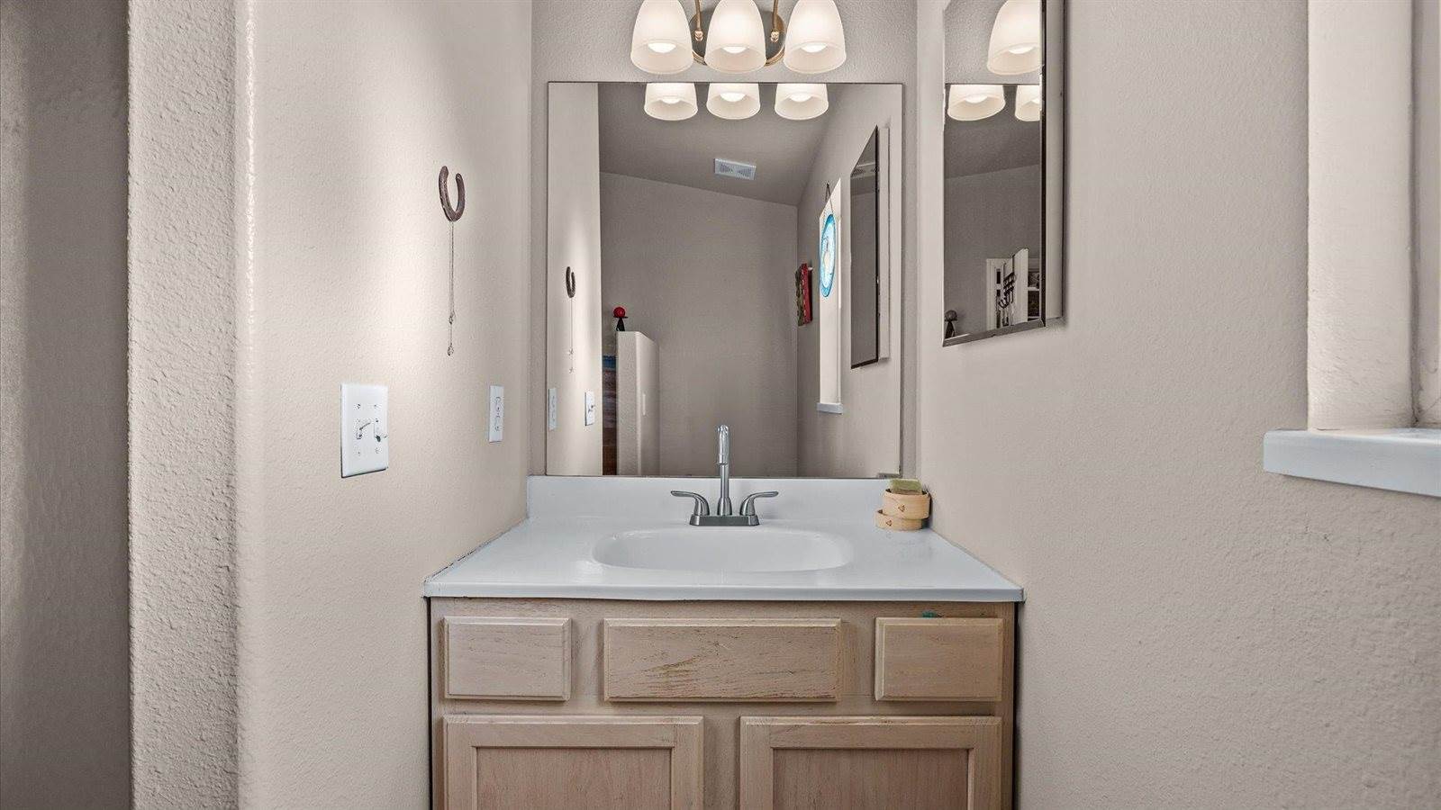 508 22 1/4 Road, Grand Junction, CO 81507