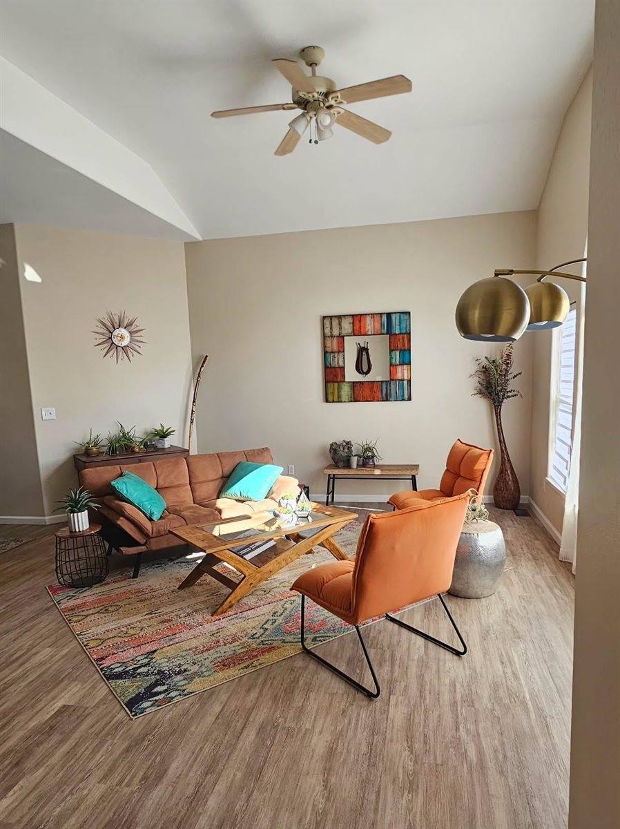 508 22 1/4 Road, Grand Junction, CO 81507