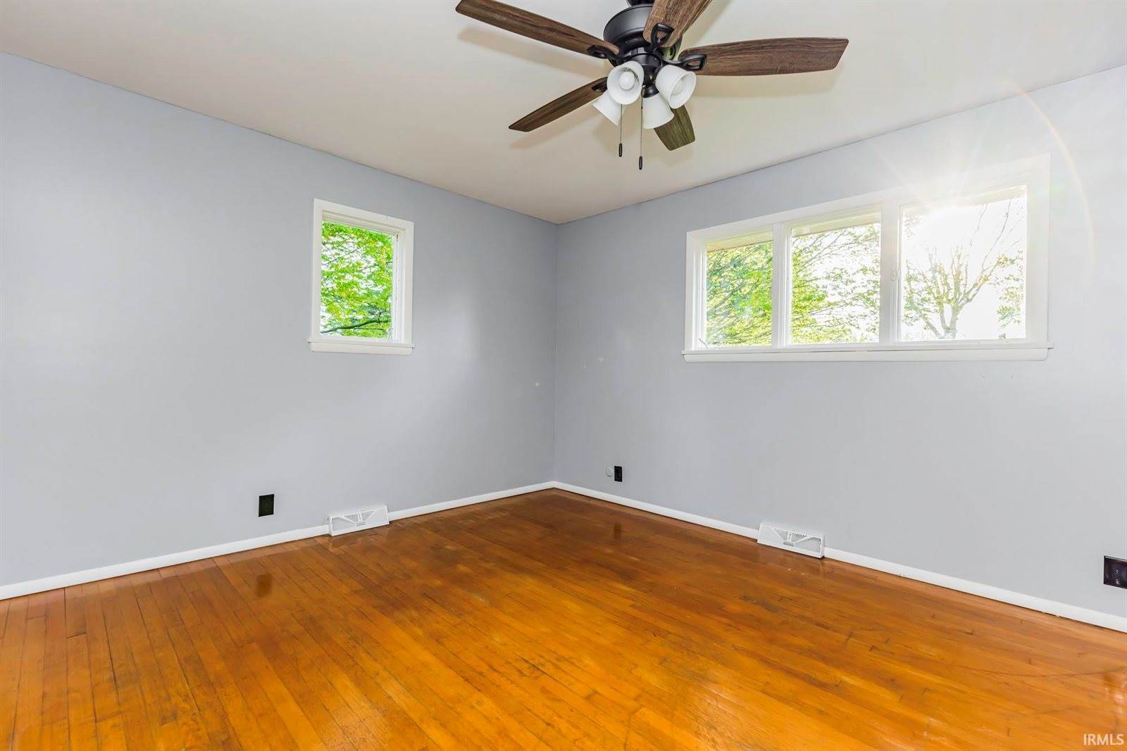 305 N Ellis Road, Muncie, IN 47303