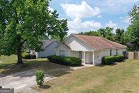 302 Kensington Circle, Warner Robins, GA 31093