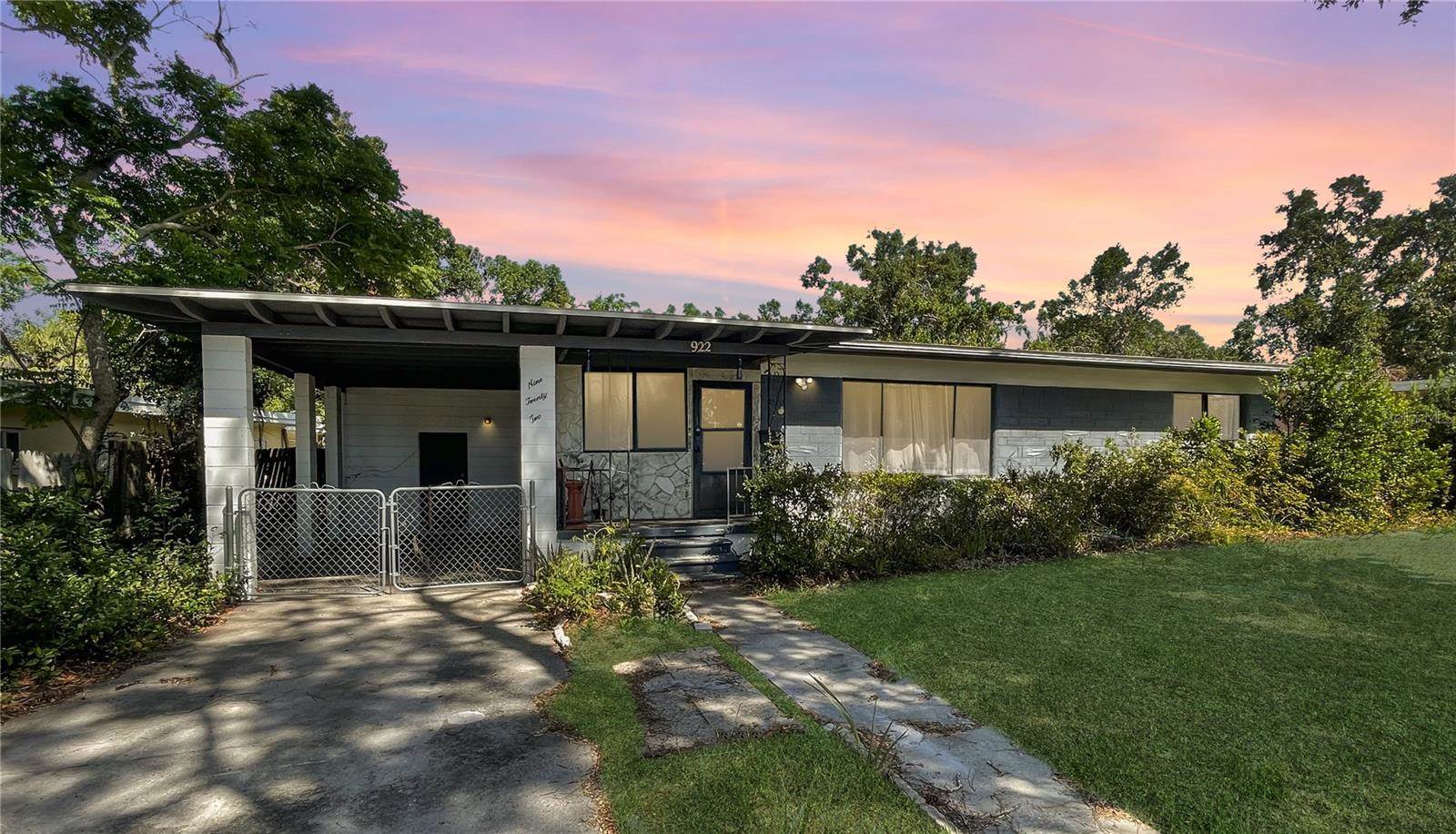 922 Alcazar Way South, Saint Petersburg, FL 33705