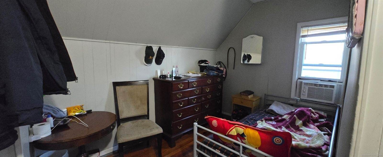 324 Mountain Grove, Bridgeport, CT 06605