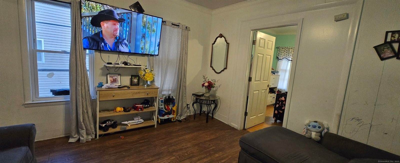 324 Mountain Grove, Bridgeport, CT 06605