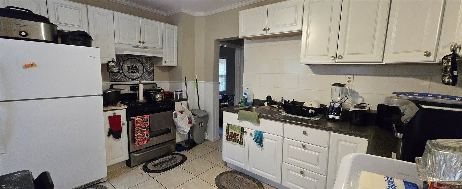 324 Mountain Grove, Bridgeport, CT 06605